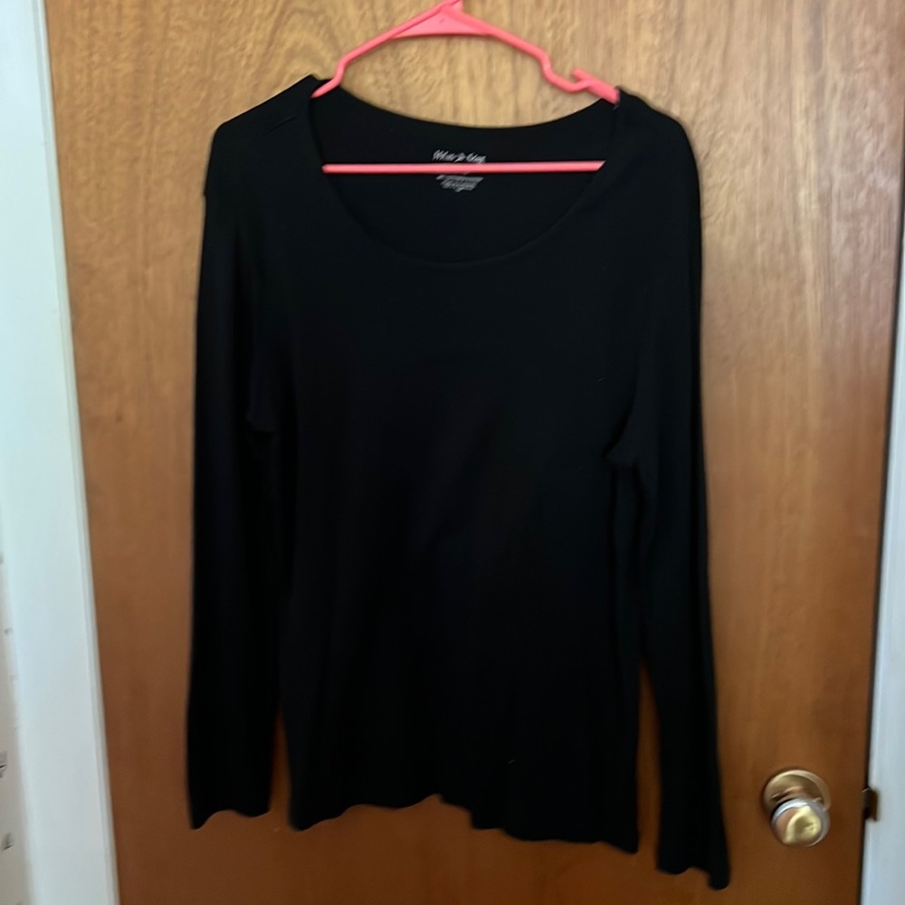 Black long sleeve shirt